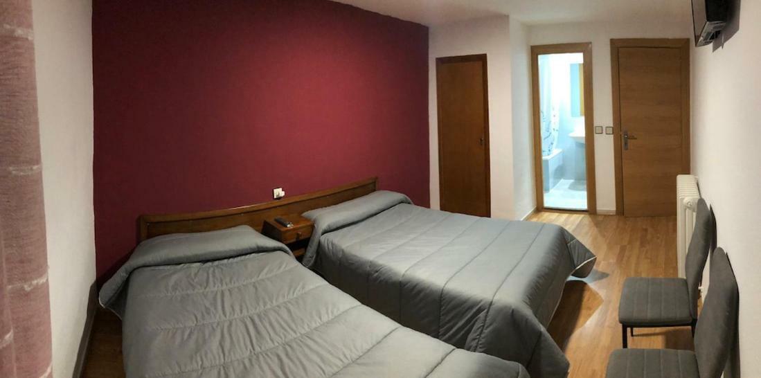 Hostal El Arco Almazán Zewnętrze zdjęcie