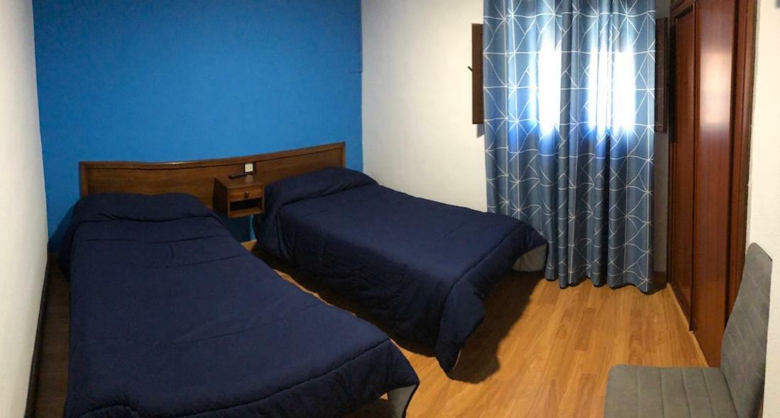 Hostal El Arco Almazán Zewnętrze zdjęcie